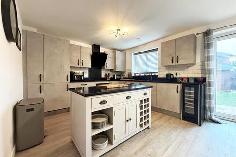 3 bedroom detached house for sale, Lloyd Drive, Oteley Road, Shrewsbury