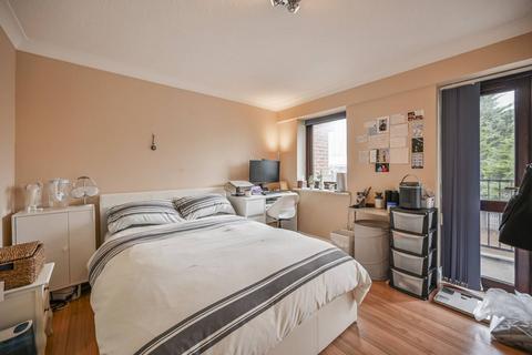 2 bedroom flat to rent, Fletcher Street, Tower Hamlets, London, E1
