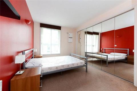 2 bedroom flat to rent, Commercial Road, Aldgate, London, E1