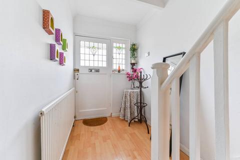 3 bedroom terraced house for sale, Runnymede Crescent, Streatham Vale, London, SW16