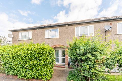 2 bedroom flat to rent, KUALA GARDENS, Norbury, London, SW16