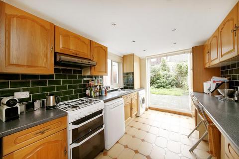 2 bedroom terraced house to rent, Thompson Road, East Dulwich, London, SE22
