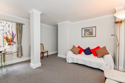 1 bedroom flat for sale, Hyde Park Gate, South Kensington, London, SW7