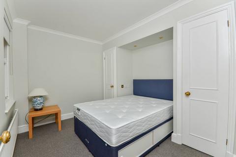1 bedroom flat for sale, Hyde Park Gate, South Kensington, London, SW7