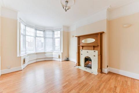 3 bedroom terraced house to rent, Dalmeny Avenue, Norbury, London, SW16