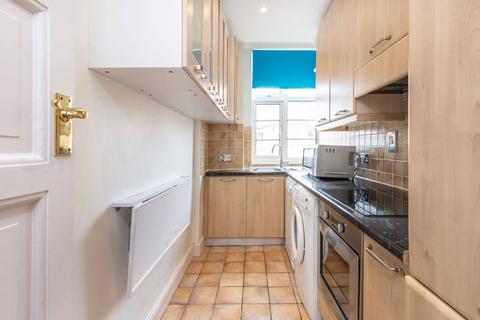 2 bedroom flat to rent, College Crescent, Hampstead, London, NW3