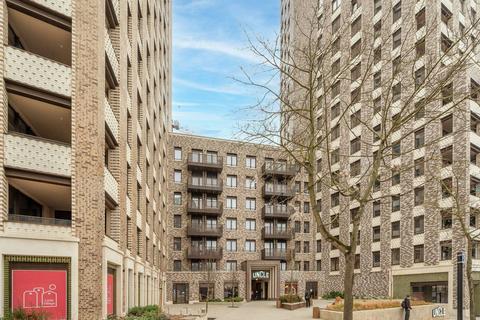 3 bedroom flat to rent, Park Lane, Wembley, HA9