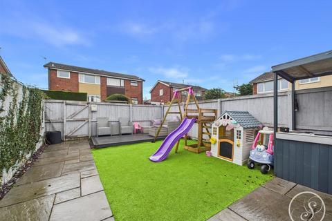 undefined, Nettleton Court,, Leeds,