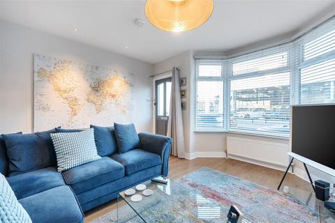 3 bedroom terraced house for sale, Oatlands Road, Burgh Heath, Surrey