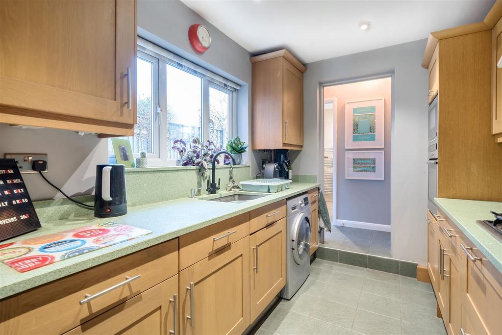 Fitted Kitchen