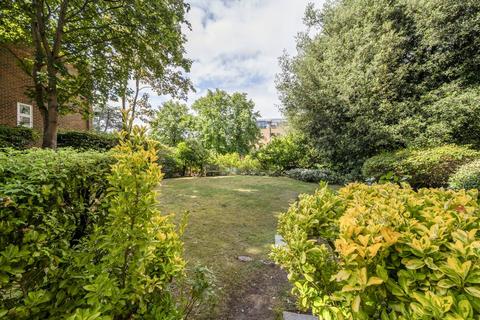The Downs, Wimbledon Village, London, SW20