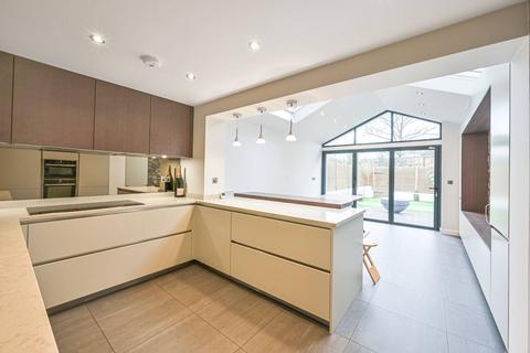 undefined, Radstock Close, New Southgate, London, N11