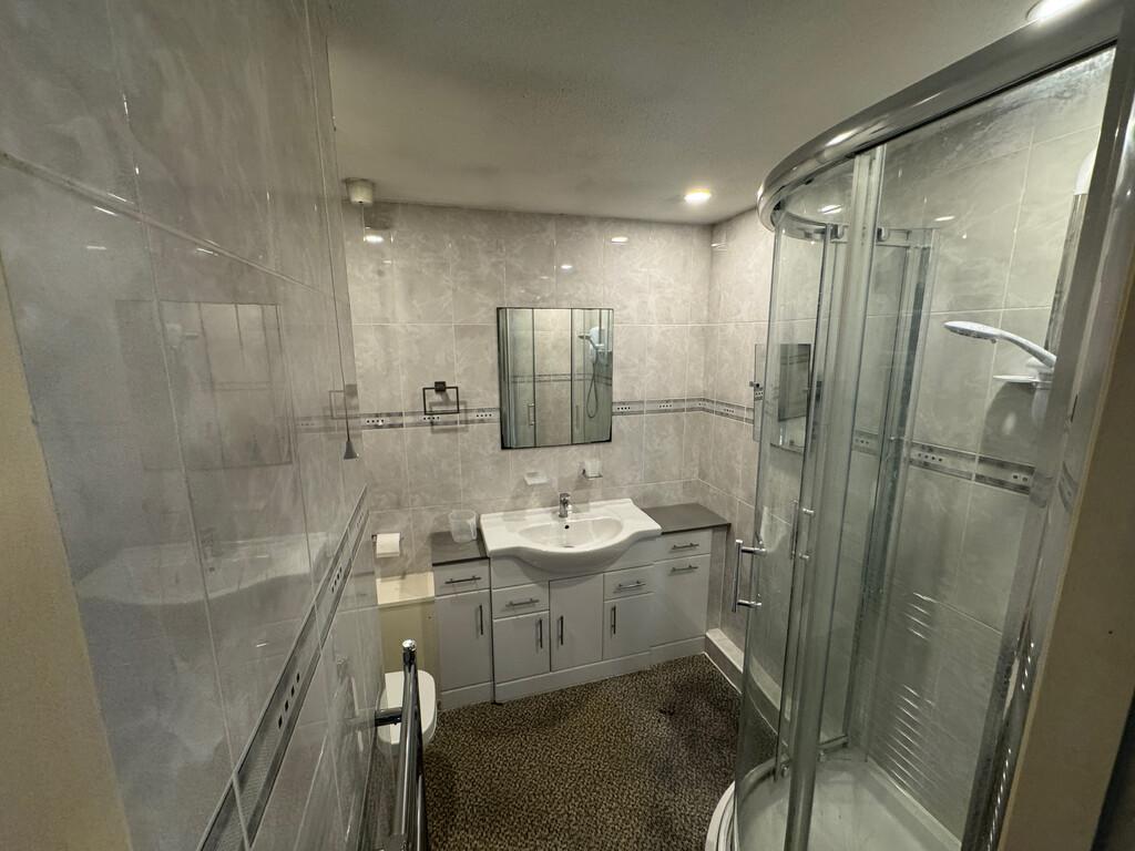 BATHROOM &amp; TOILET