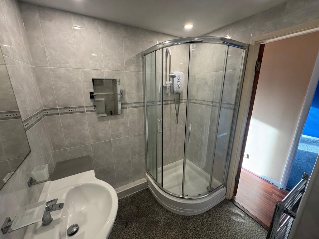 BATHROOM &amp; TOILET