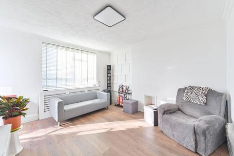 Crampton House, Patmore Estate, Nine Elms, London, SW8