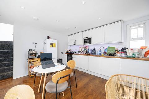 2 bedroom flat to rent, Ellsworth Street, Bethnal Green, London, E2