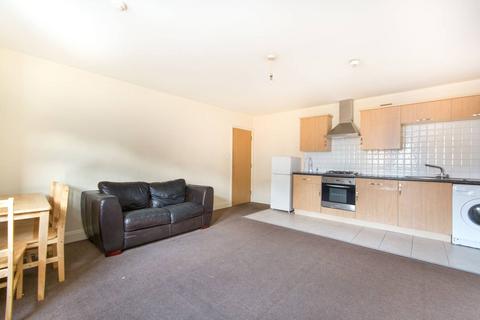 2 bedroom flat to rent, Norwood Road, West Norwood, London, SE27