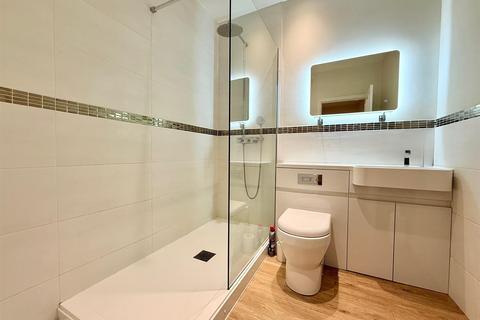 1 bedroom apartment for sale, South Quay, Great Yarmouth