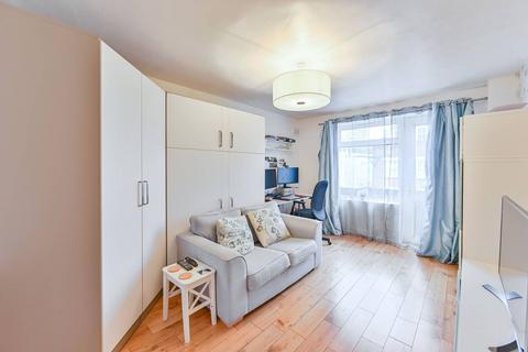 1 bedroom flat for sale, Morgan Court, Battersea Square, London, SW11