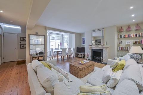 Earls Court Square, Earls Court, London, SW5