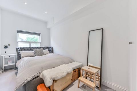 undefined, CHIVALRY ROAD, Clapham, London, SW11