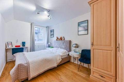 2 bedroom flat for sale, Burlington Close, Maida Vale, London, W9