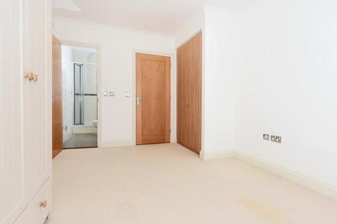undefined, Sunningdale,  Berkshire,  SL5