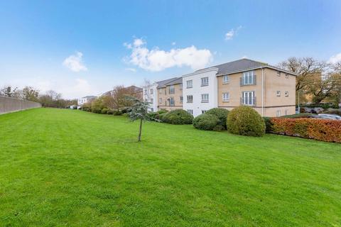 2 bedroom apartment for sale, Sovereign Heights, Langley SL3