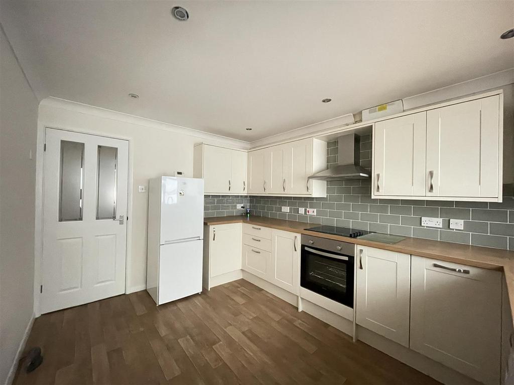 Kitchen use 1.jpg