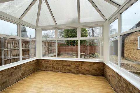 undefined, Grosvenor Avenue, Bourne