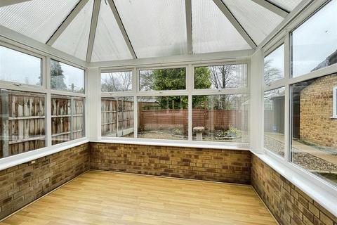 undefined, Grosvenor Avenue, Bourne