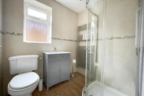 undefined, Grosvenor Avenue, Bourne