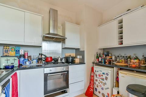 1 bedroom flat for sale, Hampton Hill, Hampton, TW12