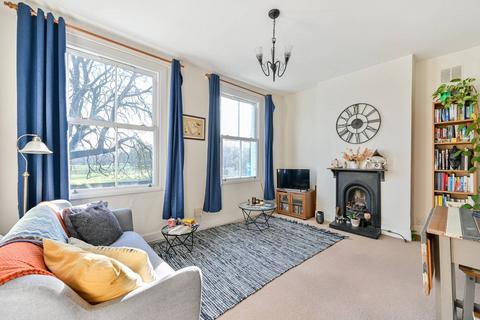1 bedroom flat for sale, Hampton Hill, Hampton, TW12