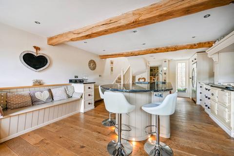 4 bedroom house to rent, The Green, Twickenham, TW2