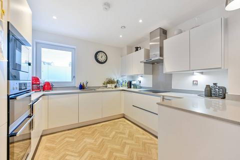 undefined, Swan Street, Old Isleworth, ISLEWORTH, TW7