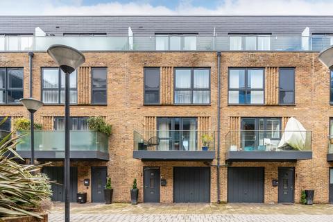 Swan Street, Old Isleworth, ISLEWORTH, TW7