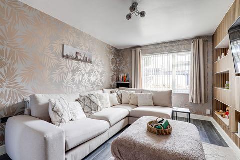 undefined, Thorneywood Mount, Nottingham NG3
