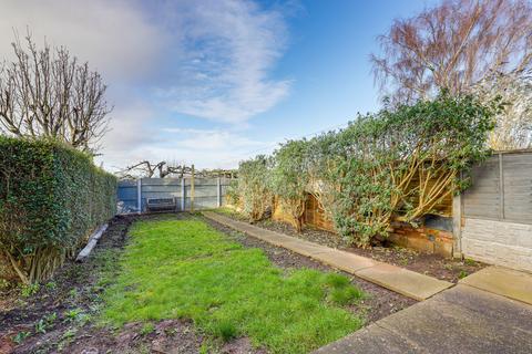 2 bedroom semi-detached house for sale, Thorneywood Mount, Nottingham NG3