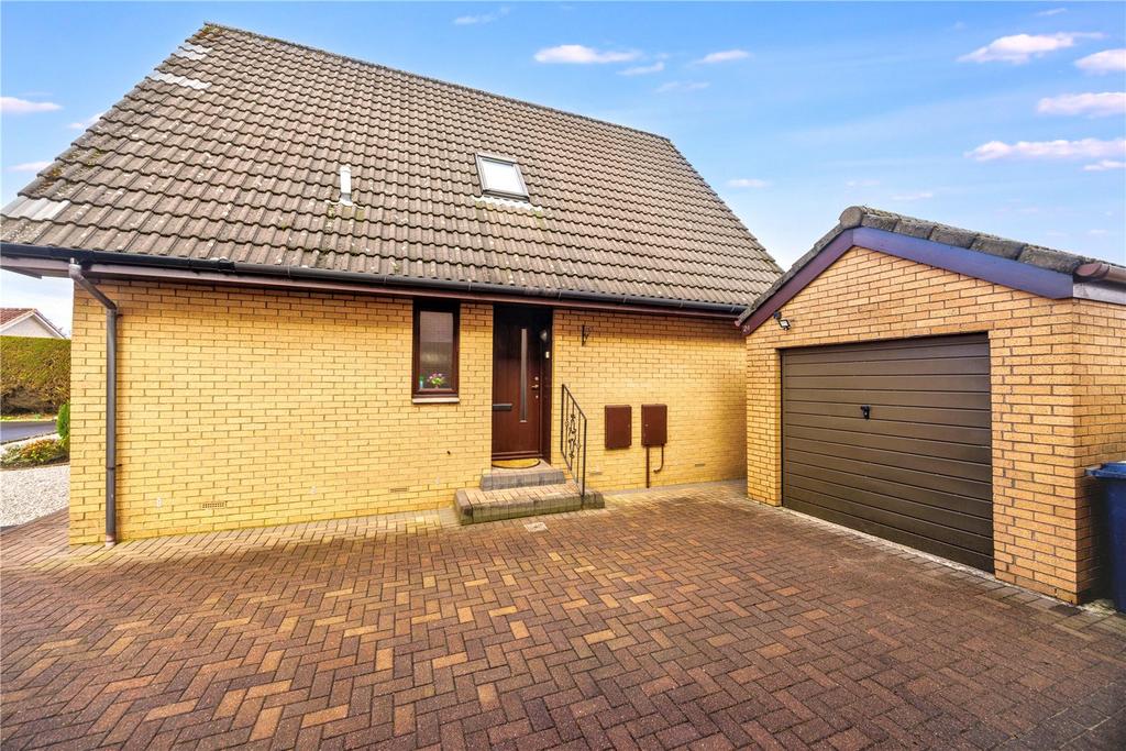Driveway/Garage
