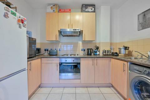 1 bedroom flat for sale, Bromyard House, Acton, London, W3