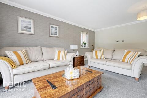 3 bedroom semi-detached house for sale, Danbury Palace Drive, Chelmsford