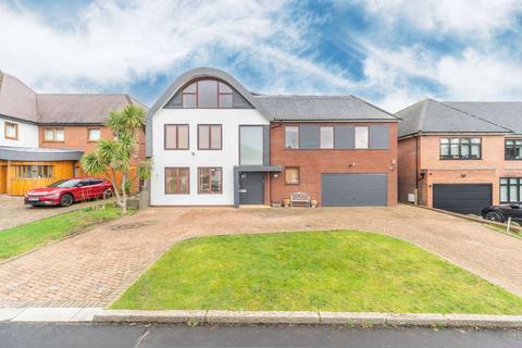 5 bedroom detached house for sale, Reenglass Road, Stanmore, HA7