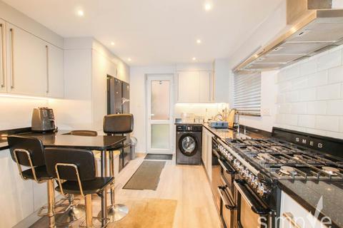 4 bedroom house to rent, Woodstock Drive , Ickenham ,
