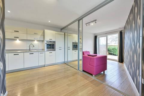 2 bedroom flat to rent, Norstead Place, Roehampton, London, SW15