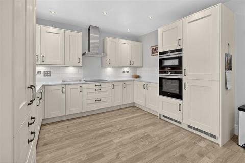 undefined, Farro Drive, York