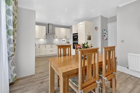 undefined, Farro Drive, York