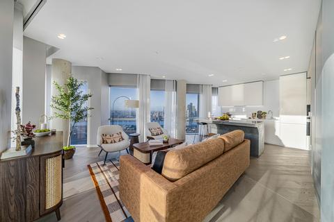 3 bedroom flat for sale, No.5 Upper Riverside, 18 Cutter Lane, Greenwich Peninsula, SE10
