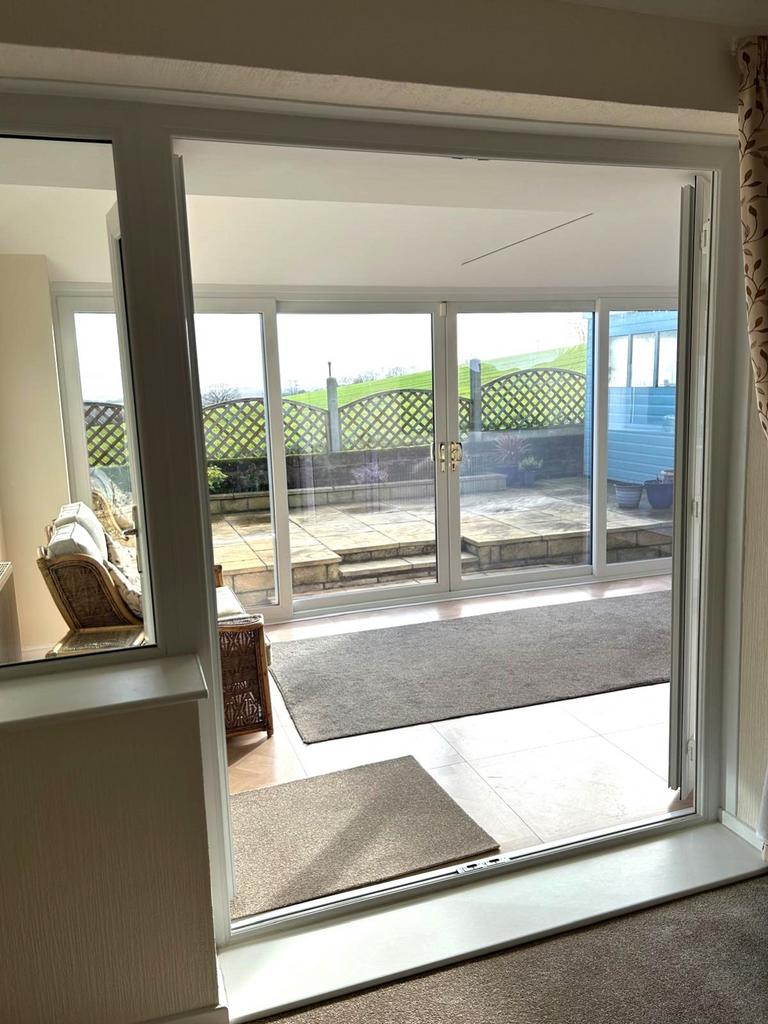 Lounge to conseratory 19 Highfield