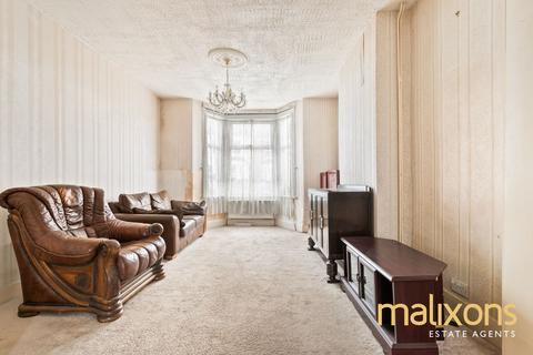 3 bedroom terraced house for sale, Ferrers Road, London SW16